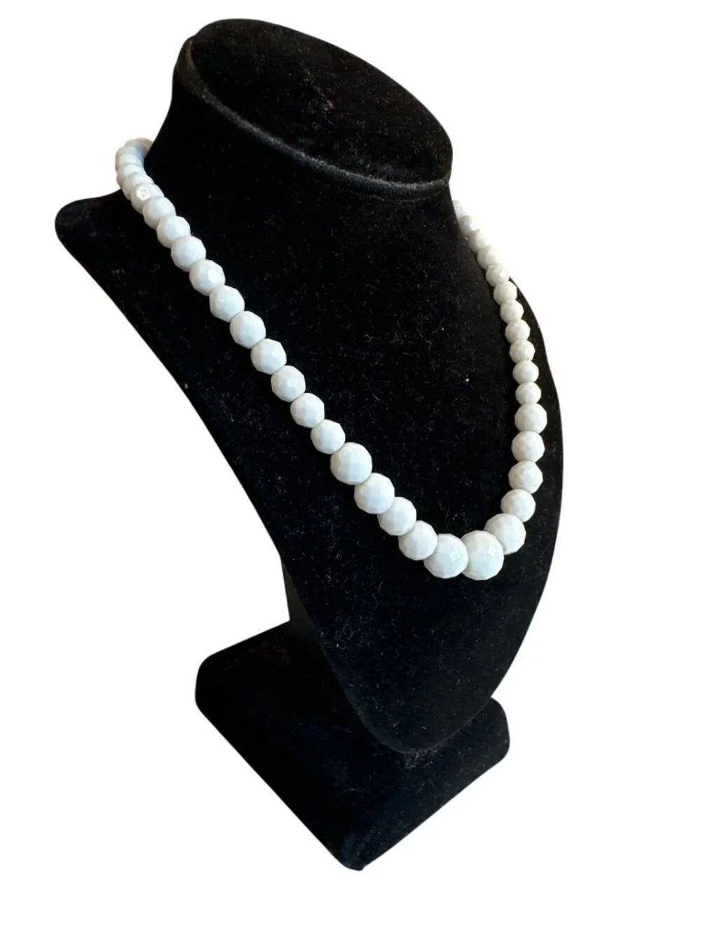 White Beaded Necklace Faceted Round Bead Graduated Elegant 18